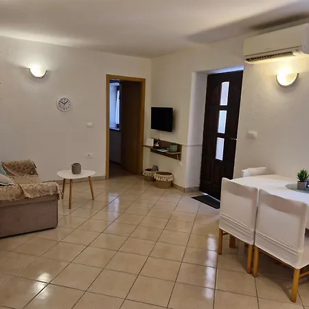 Apartma Felice Apartment *